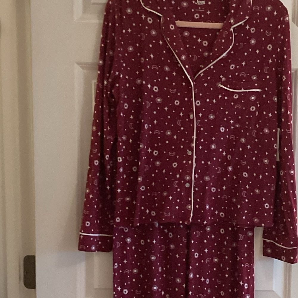 NWT. Jenni Intimates Brand Women’s 2 Pc Pajama Set Plum Color Sizes XS S L
